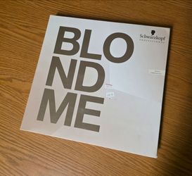 Schwarzkopf BLONDME® color swatch book
