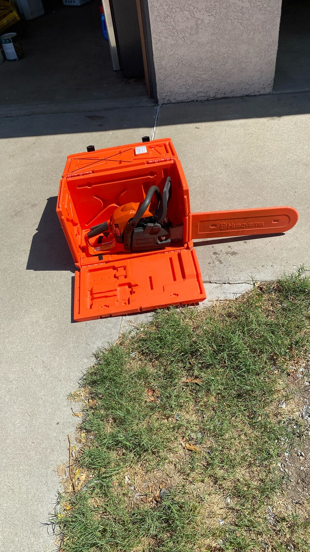 Husqvarna Chain Saw 18 Inch