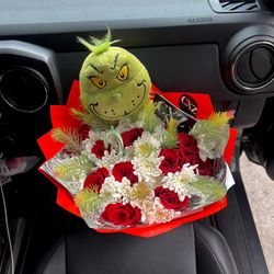 Grinch Christmas Bouquet