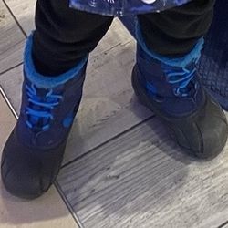 Size 8 Toddler Winter Boots 