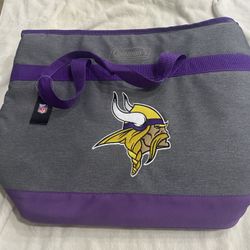 Minnesota Vikings Isolated Tote Bag