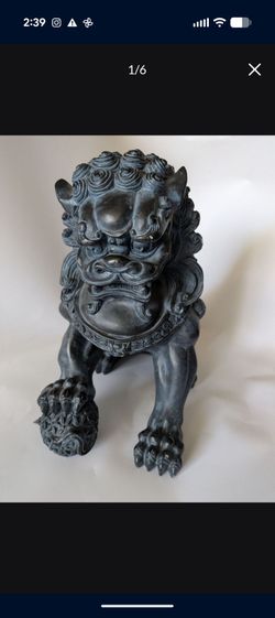 Lion porcelain.