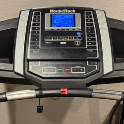 NordicTrack Folding Treadmill – Good Condition | 10% Incline | iFIT Compatible