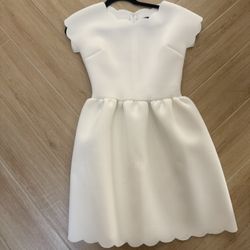 Women’s White Dress