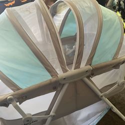 Baby Bassinet / Portable Convertible Bassinet Foldable 