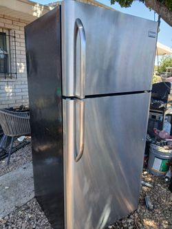 Refrigerator Silver Good condition