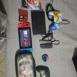 NINTENDO SWITCH W /EXTRAS