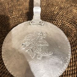 Vintage Everlast #552 Crumb catcher