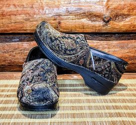 Dansko Vegan Brown Paisley Tapestry Clogs