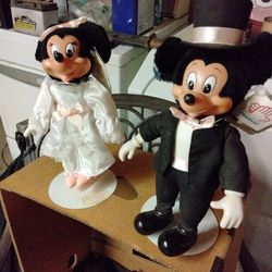 Mickey And Minnie Wedding CollectORS
