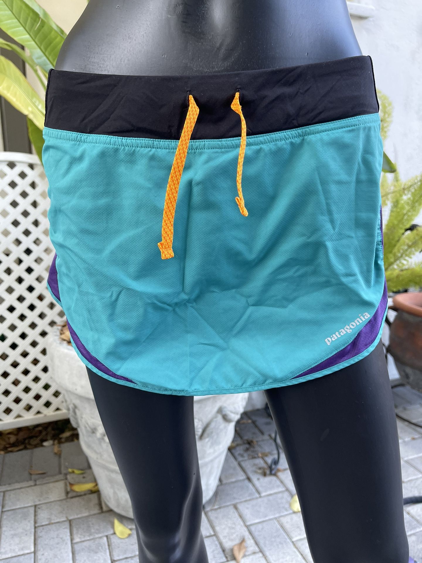 Patagonia Skort Womens Small Teal Purple Built In Shorts Skirt Hiking Strider