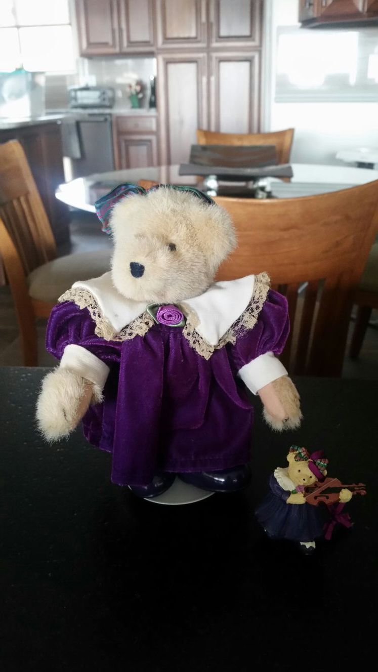 Purple muffy vanderbear with matching ornament like new