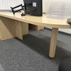 Desk, Nice office desk, very nice really clean almost no scratches