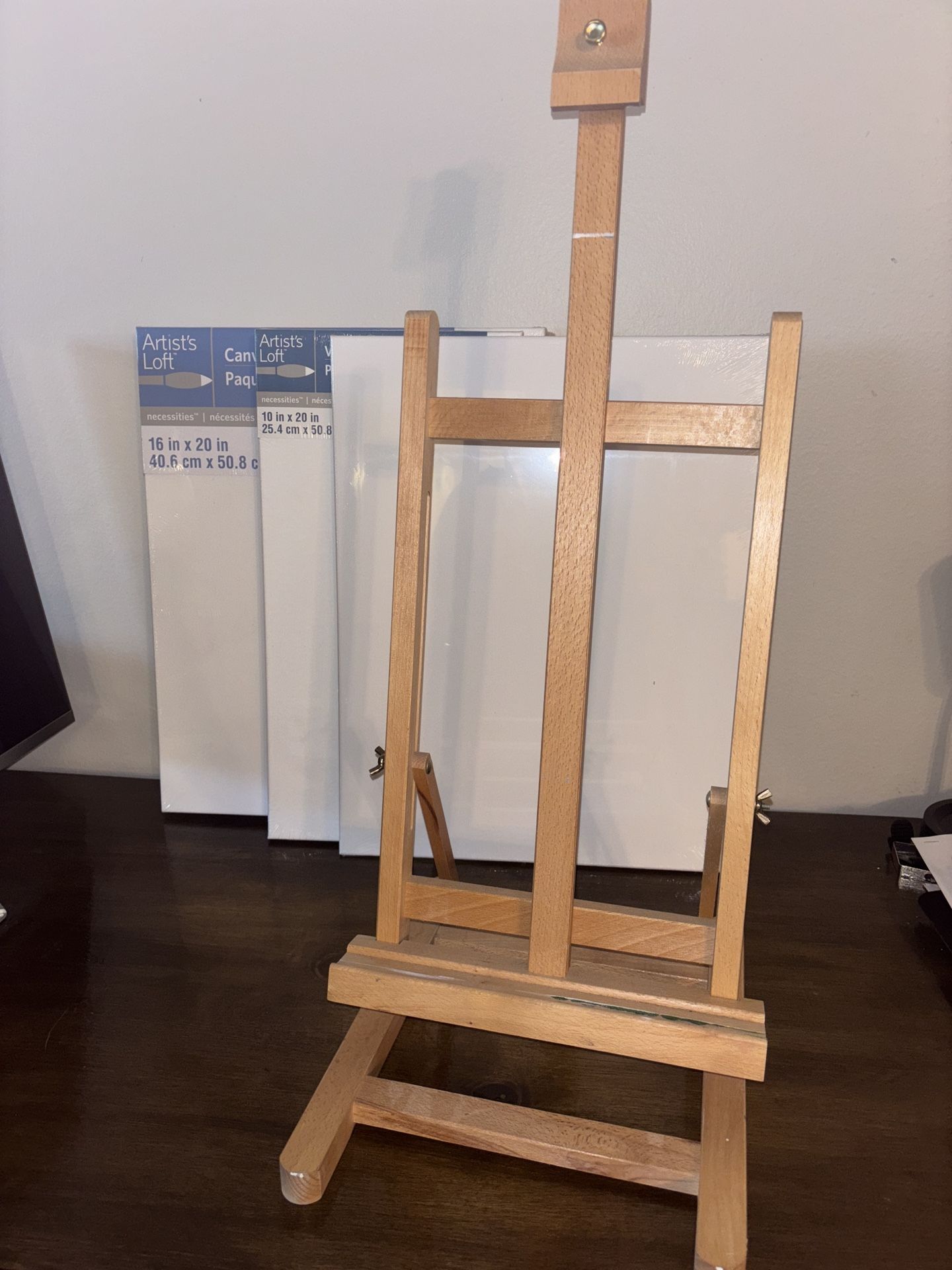 Desk easel With Canvases