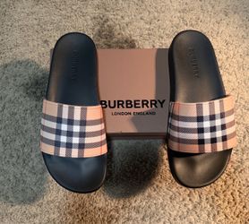 designer slides    coach purses/bags