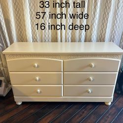 Beautiful Clean Dresser 