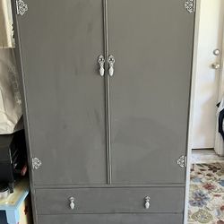 Wardrobe Cabinet 
