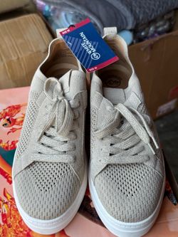 White Mountain Knit Women’s Sneakers Size 10