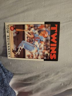 Twins Tom Brunansky baseball Card 