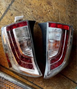 2012-2015 Toyota Prius Tail lights