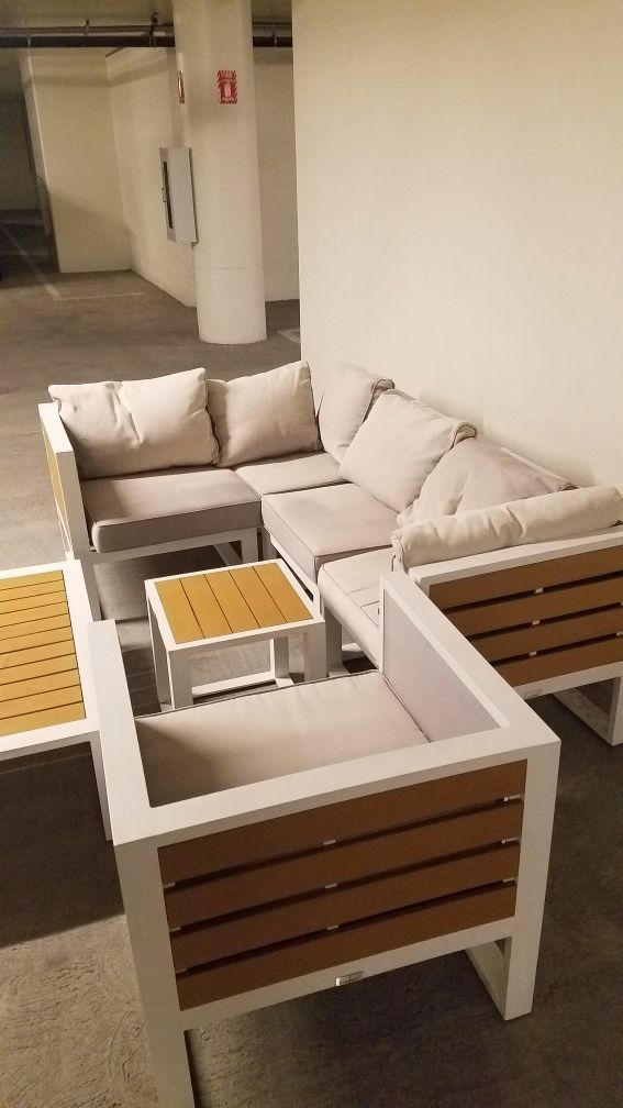 Modani Furniture