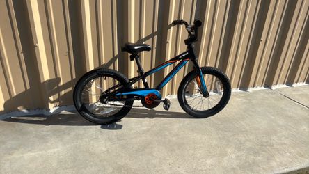 Specialized HotRock 16”