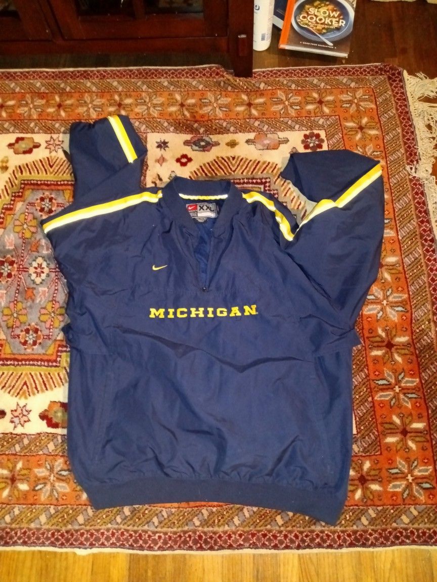 Men's XXL Nike Michigan Windbreaker