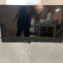 32” TCL ROKU TV