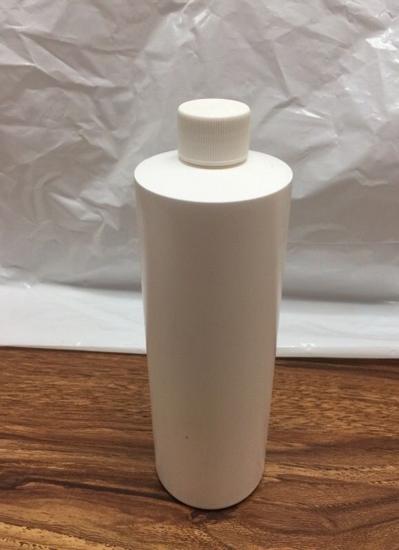 White 16oz plastic containers 300