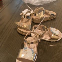 Toddler Dress / sandals 