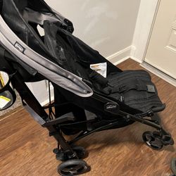 $35 Chicco Liteway Stroller - Moon Grey | Grey/Black