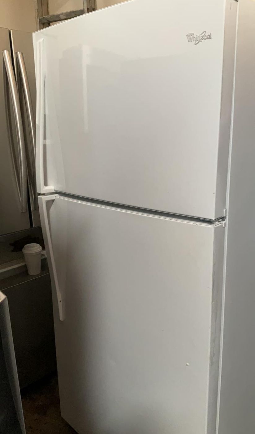 Whirlpool Top Mount White Refrigerator