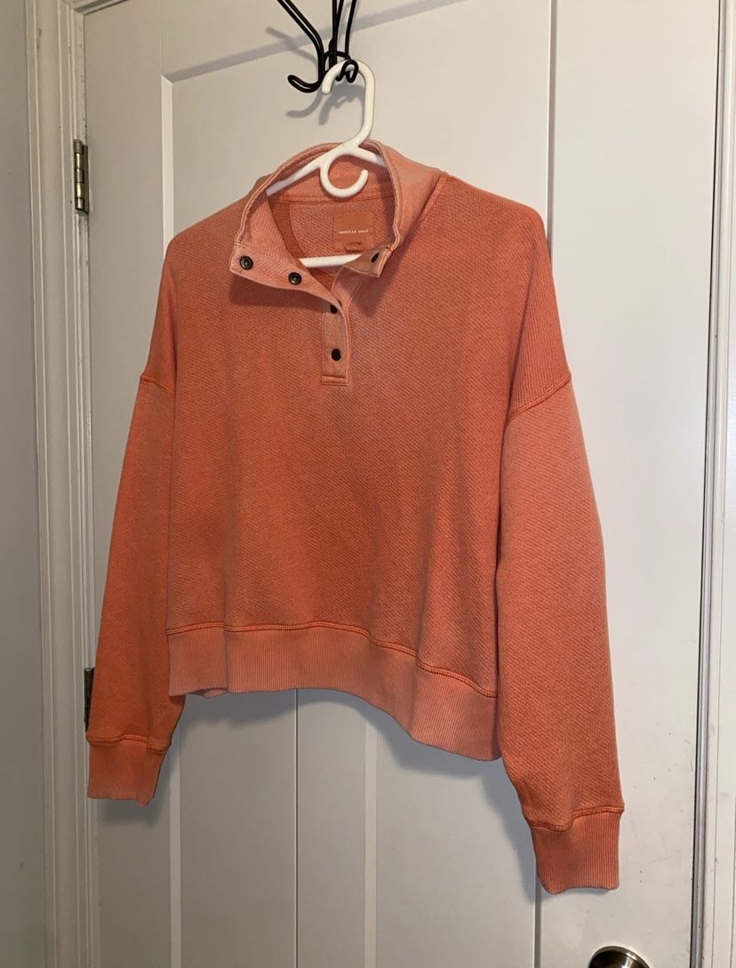 American Eagle cropped sweatshirt (size M)