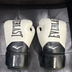 Boxing Gloves 