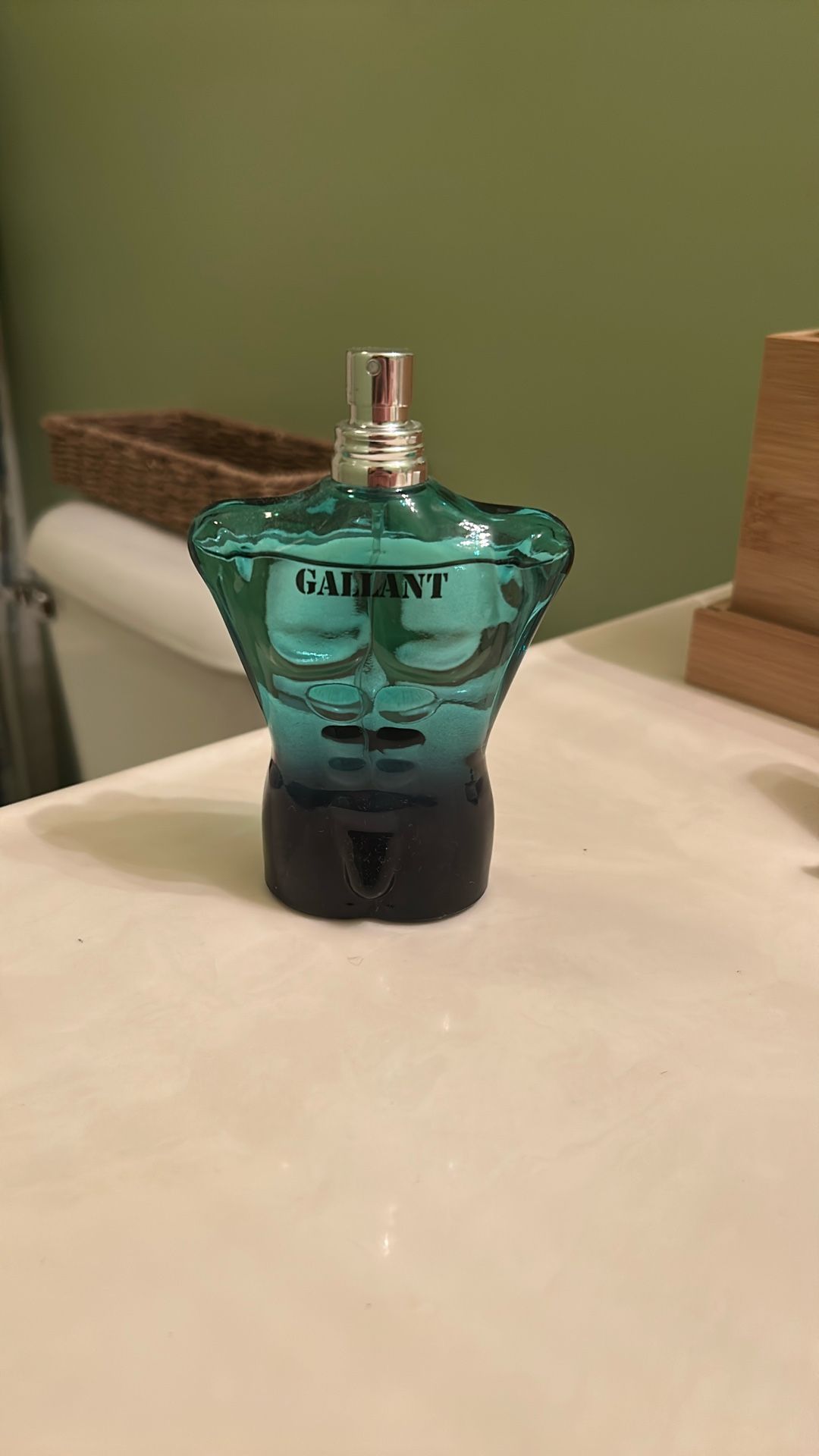 Gallant Brand, Small, Clear, Smells Amazing