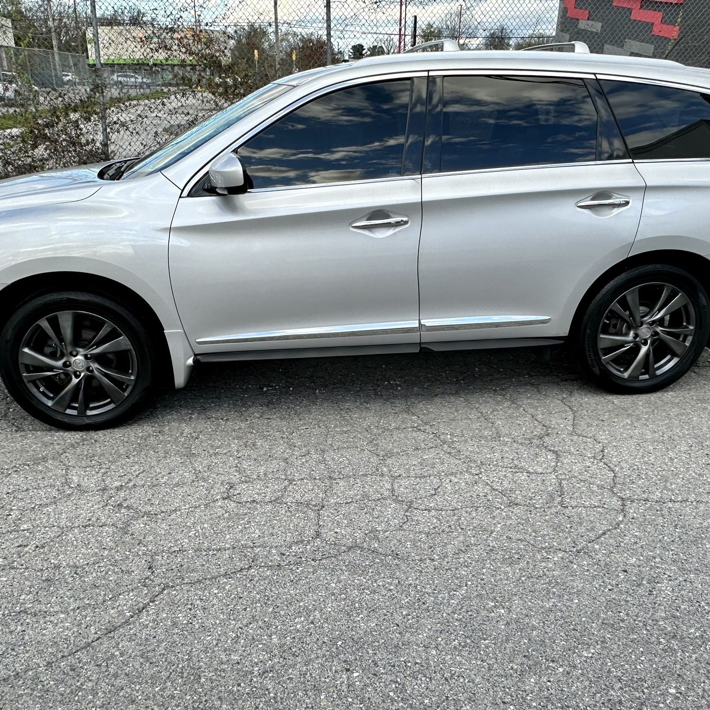 2013 Infiniti Jx35