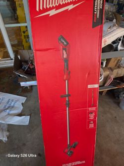 Milwaukee M18 String Trimmer Kit