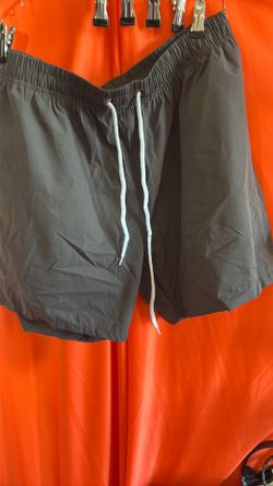 Men’s swimming shorts