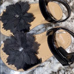 Girls sandals -Size 6