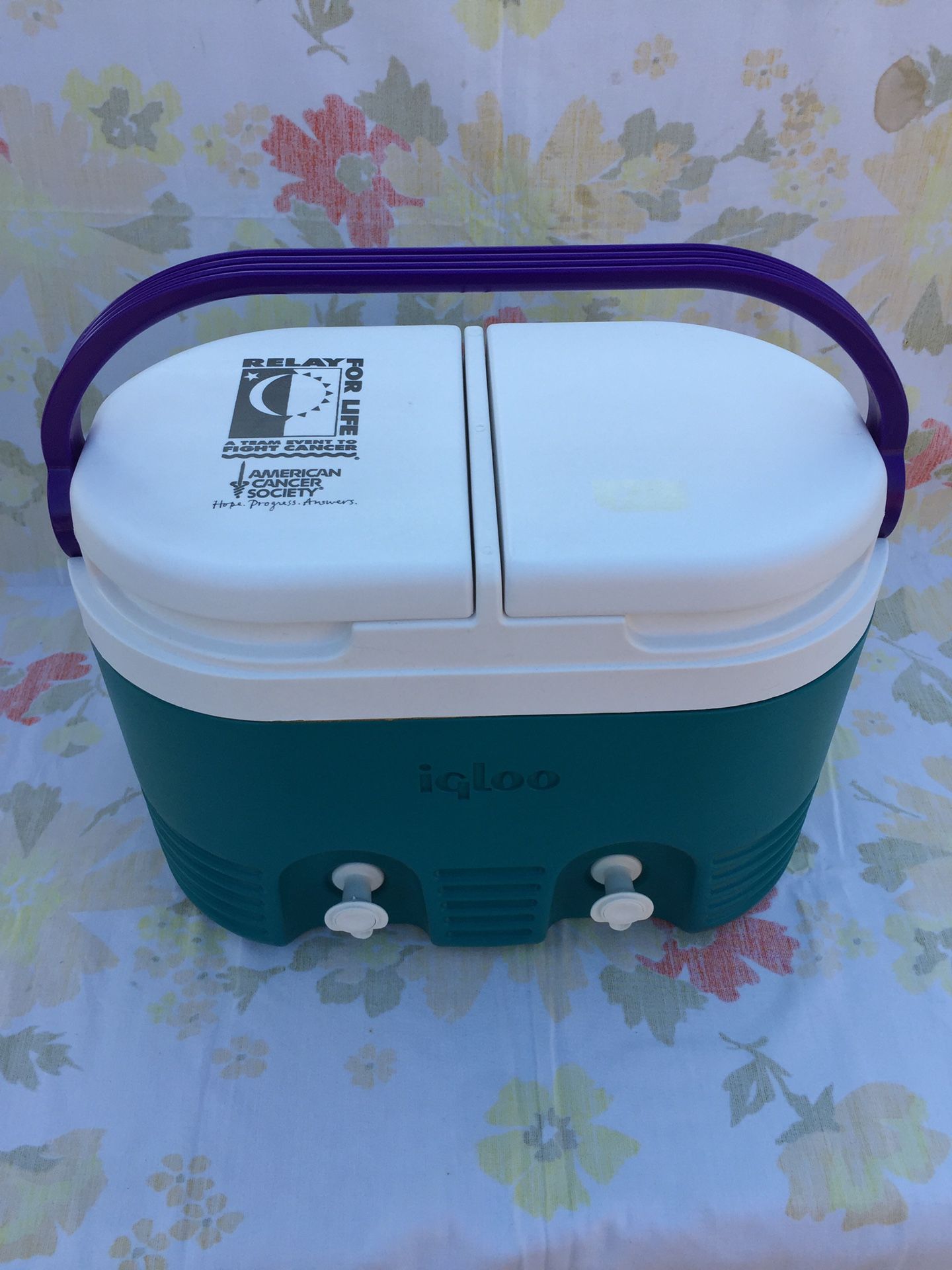 Brand new Igloo Two Compartment Drink Cooler