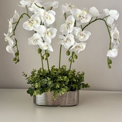 Artificial Flowers Arrangement 