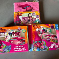 Trolls Bed Sheet Twin Size Set And Storage Bins 