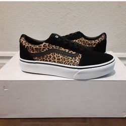 Vans Multiple Sizes Read Entire Description 