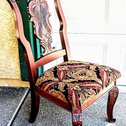 REFINISHED VINTAGE OCCASIONAL CHAIR