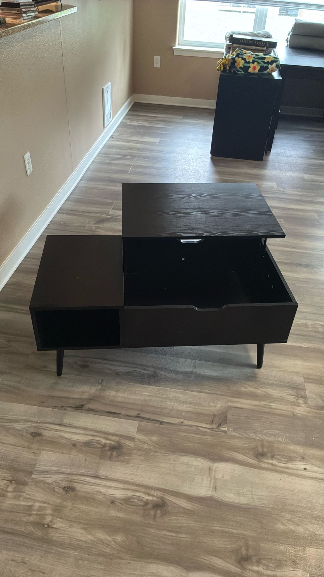 Modern Black Lift-Top Coffee Table with Hidden Storage