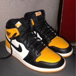 Jordan 1 Mid 