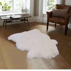 8/10 Thick Polar Shape White Shaggy Rug Holiday Decor