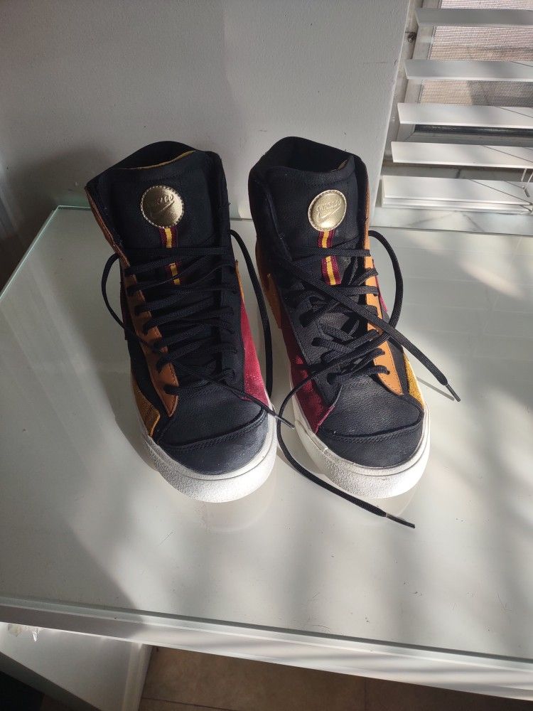 Nike Blazer Mid Women's Size 10 Black Red Athletic Shoes Sneakers $40