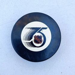 Vtg NHL ‘91-‘92 75th Anniversary Commemorative Official Puck In Glas Co
