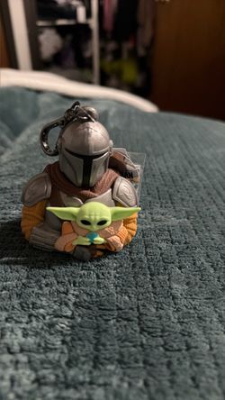 The Mandalorian & Grogu Keychain Figure